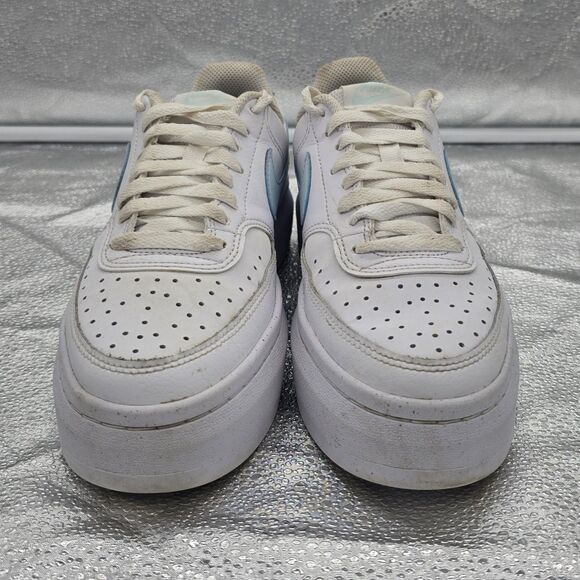 Women's Nike Court Vision Alta Platform Sneakers Size 8.5 White Light Blue - Picture 2 of 9